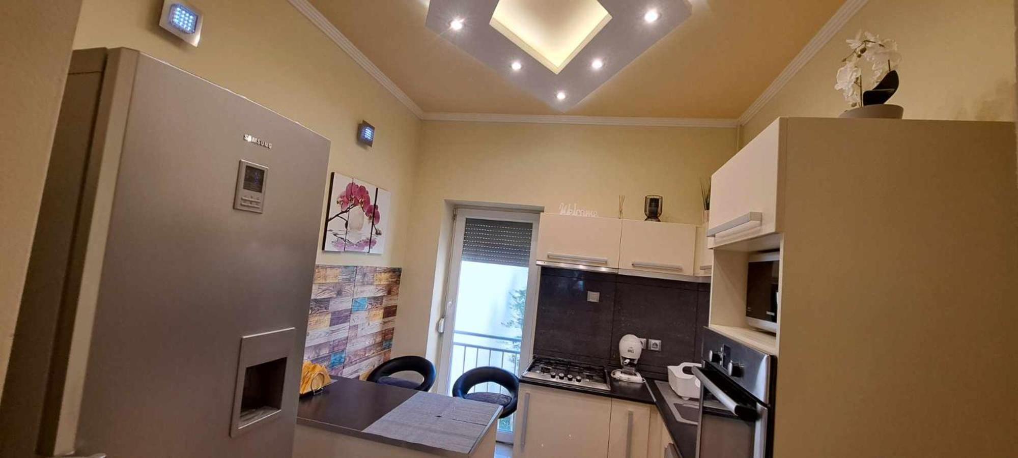 Szandi Belvarosi Apartman Szeged Exterior photo
